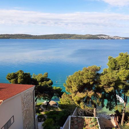 Villa Penava, Private Beach, Pool And 7Min To Trogir Bagian luar foto
