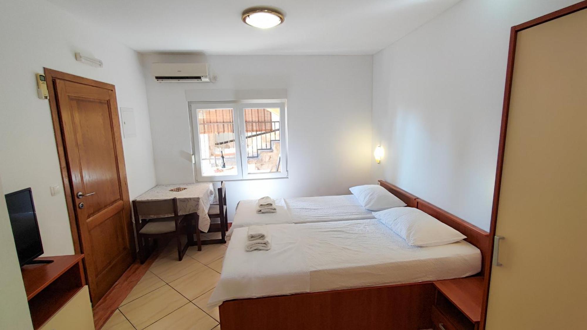 Villa Penava, Private Beach, Pool And 7Min To Trogir Ruang foto