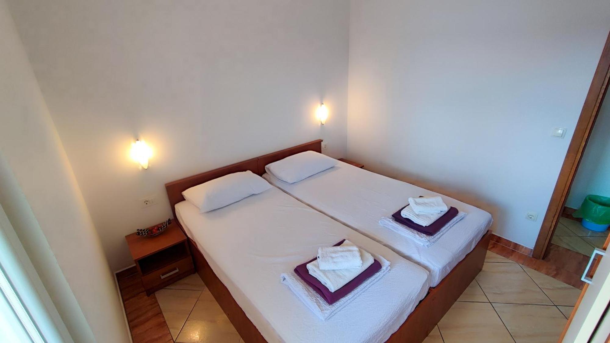 Villa Penava, Private Beach, Pool And 7Min To Trogir Ruang foto