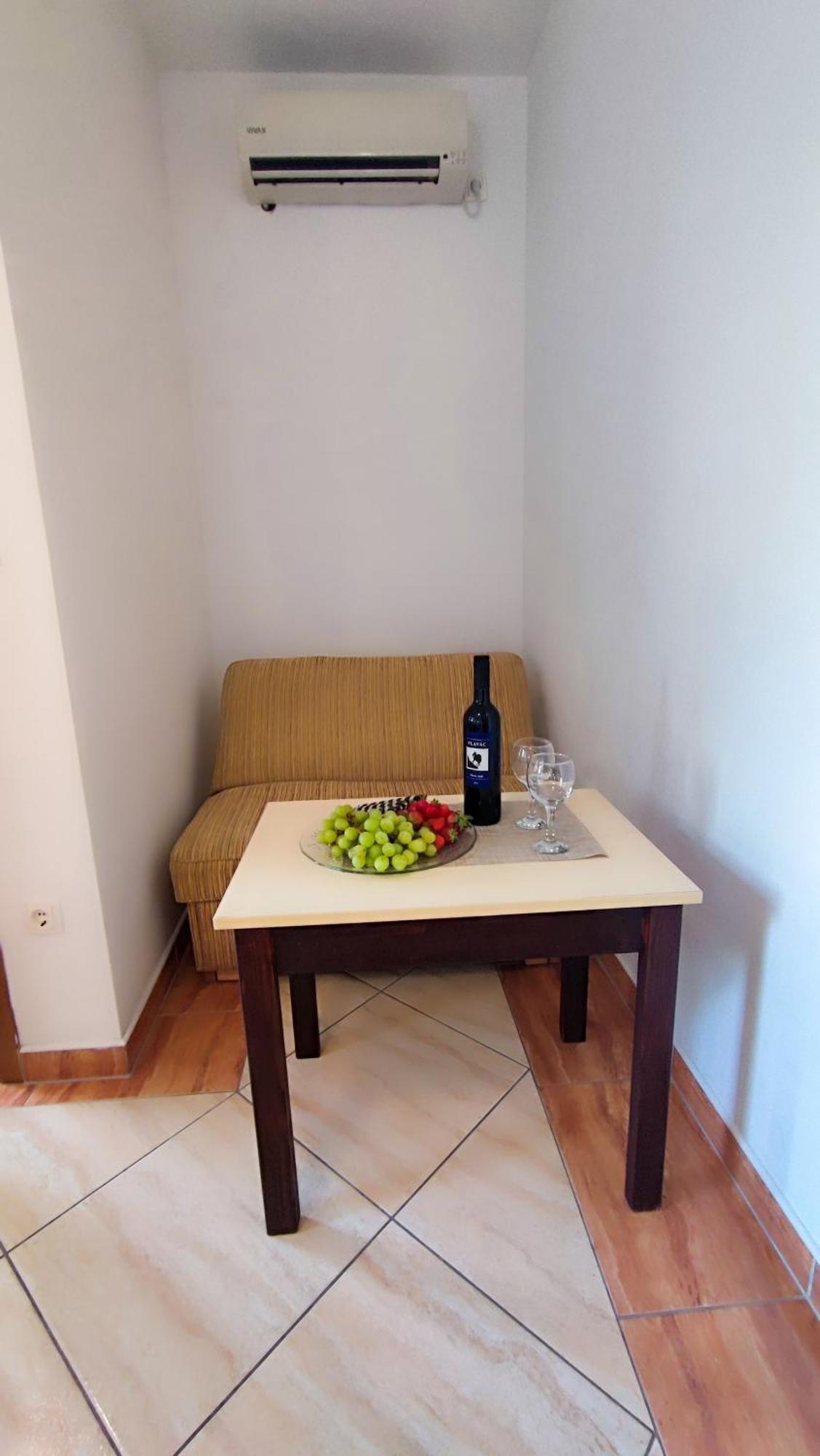 Villa Penava, Private Beach, Pool And 7Min To Trogir Ruang foto