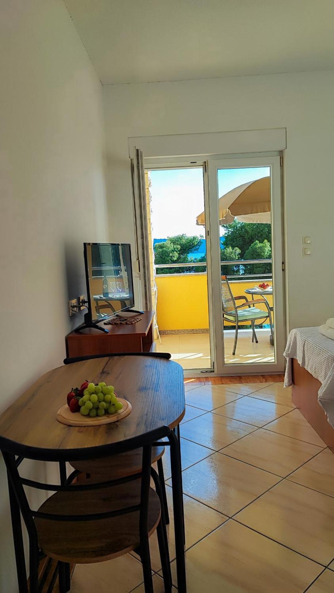 Villa Penava, Private Beach, Pool And 7Min To Trogir Ruang foto