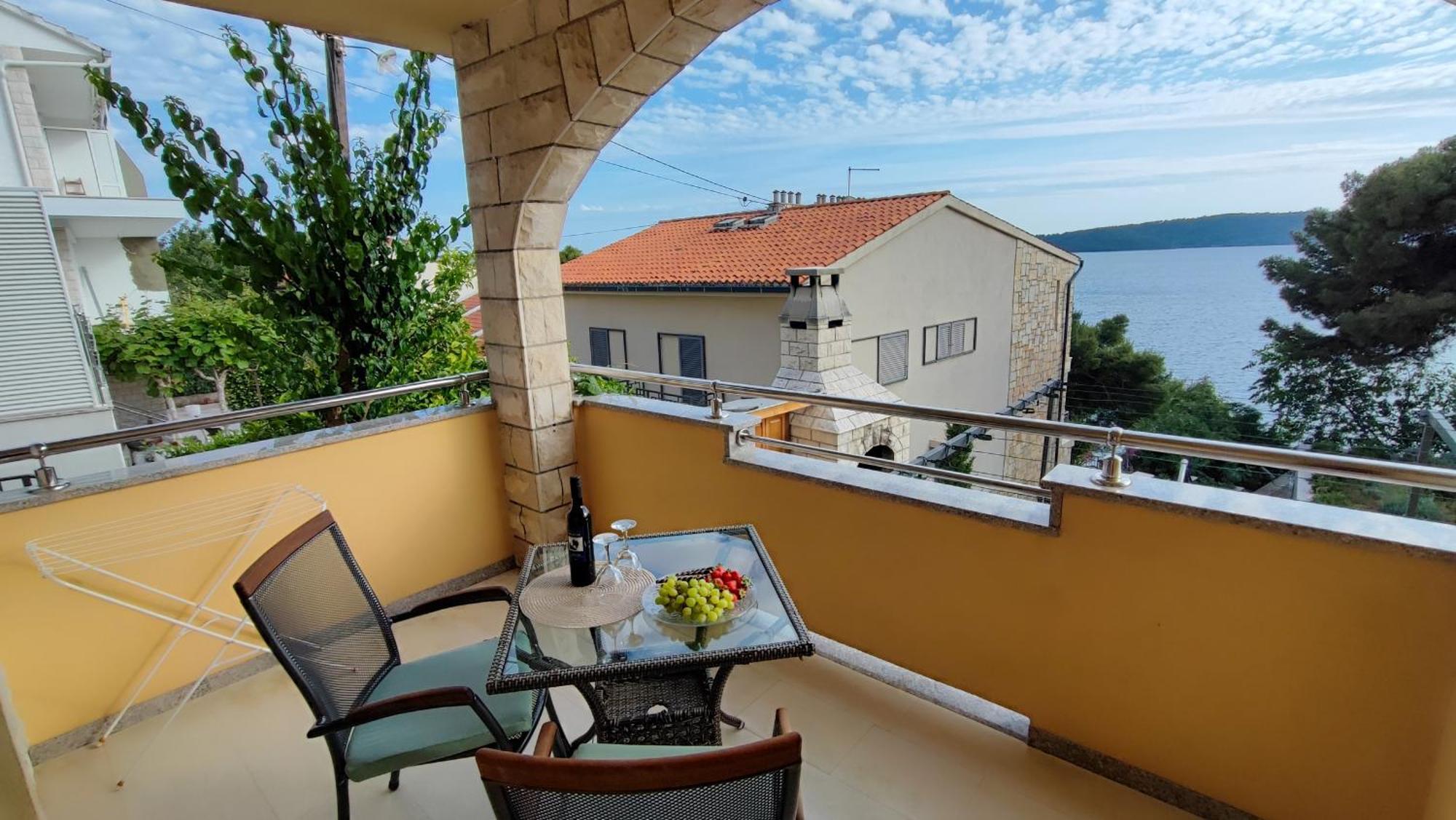 Villa Penava, Private Beach, Pool And 7Min To Trogir Ruang foto