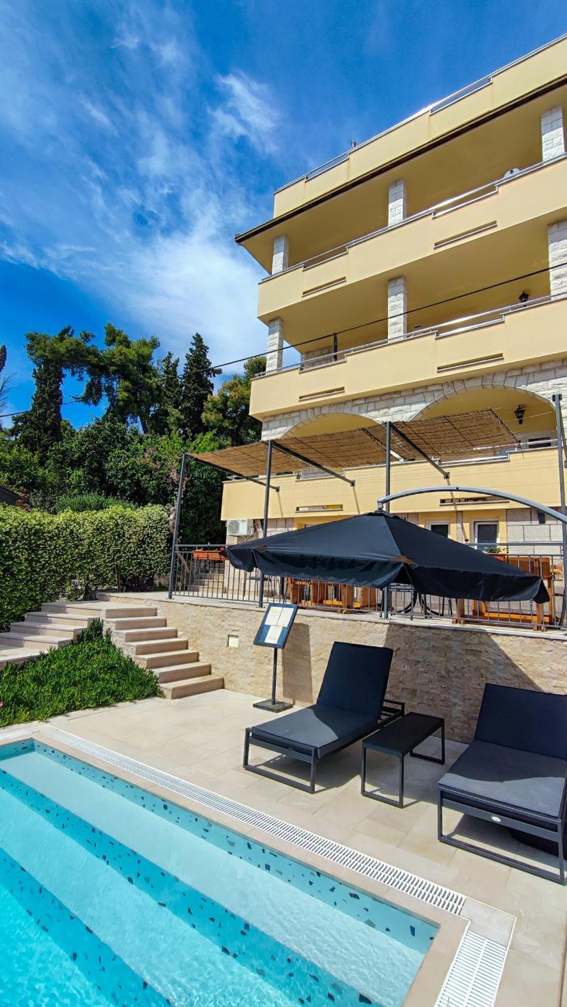 Villa Penava, Private Beach, Pool And 7Min To Trogir Bagian luar foto